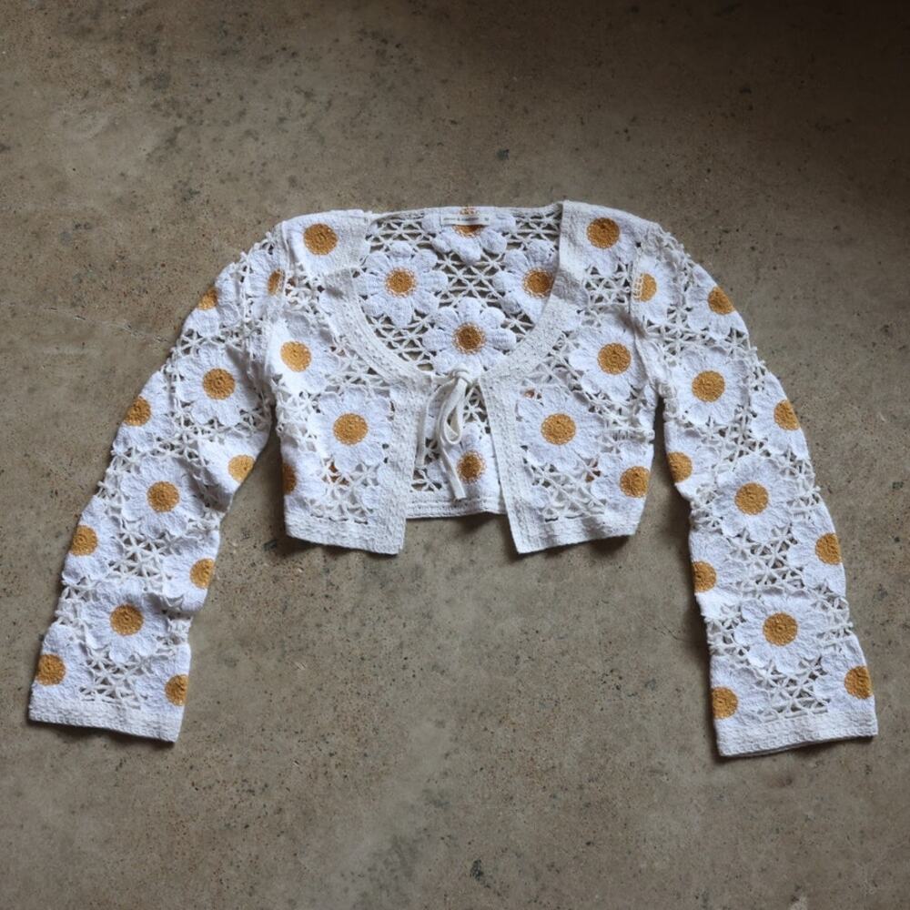 Moon & Madison Daisy Crochet Tie Front Cardigan Cottagecore Boho Floral Top